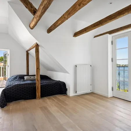 Lorenz - 10m From The Sea By Interhome Otel 3*