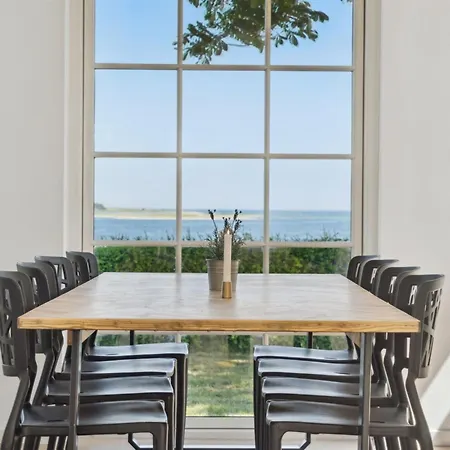 Lorenz - 10m From The Sea By Interhome 3*